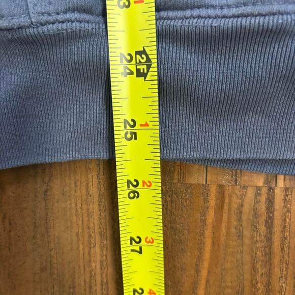 Brandy Melville Heavyweight Cotton Zip-Up Hoodie with an Oversized Fit. - Picture 5 of 6